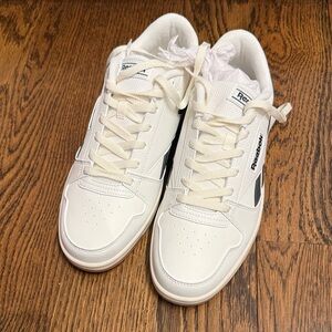 Reebok Men's Cream Sneakers